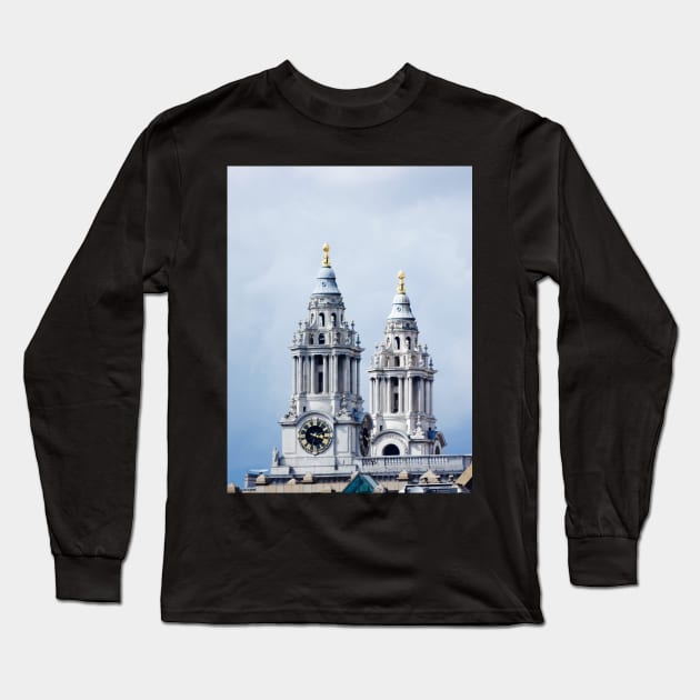 St Paul's Cathedral, London Long Sleeve T-Shirt by Ludwig Wagner